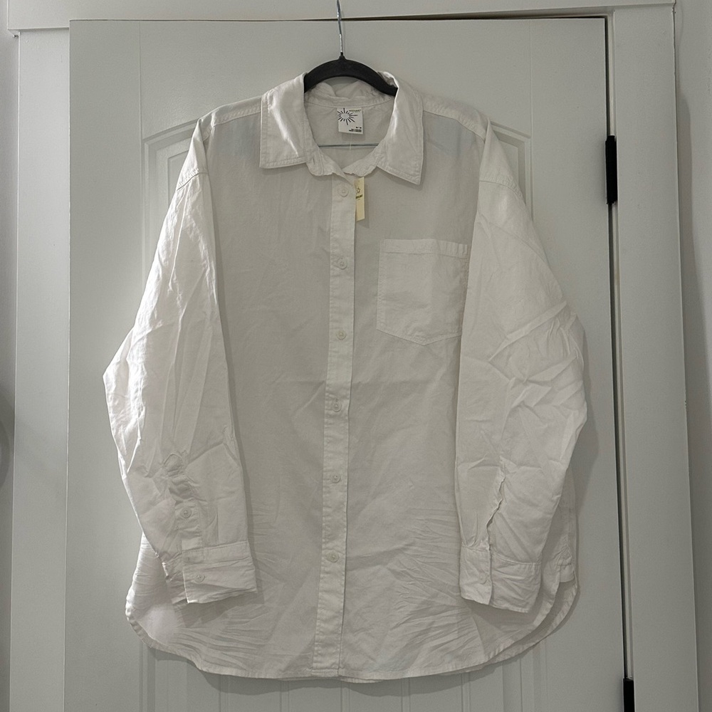 NWT Offline by Aerie White Oversized Crinkle Button Up Shirt Size M